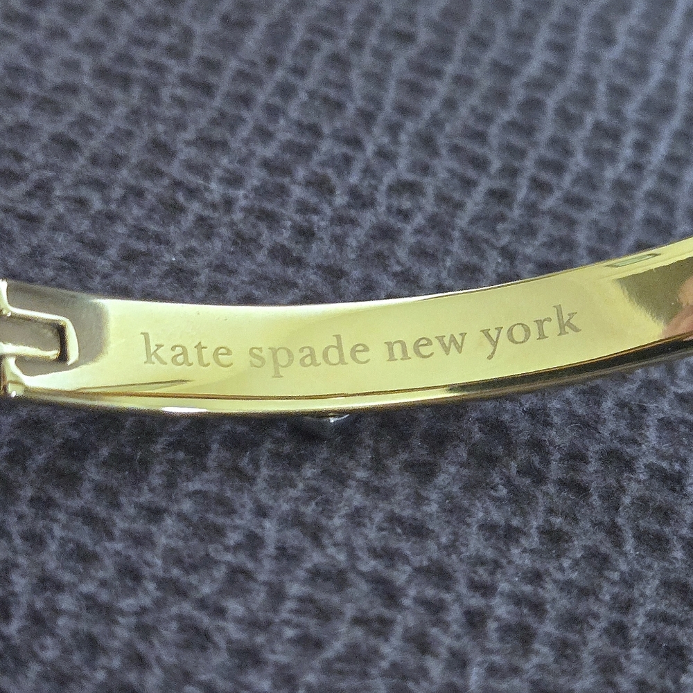 Kate Spade Gold💛 "Heartful" Hinged Bracelet - NWT - Picture 10 of 16